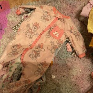 7 Pairs 6-9 Month PJ's/Sleepers